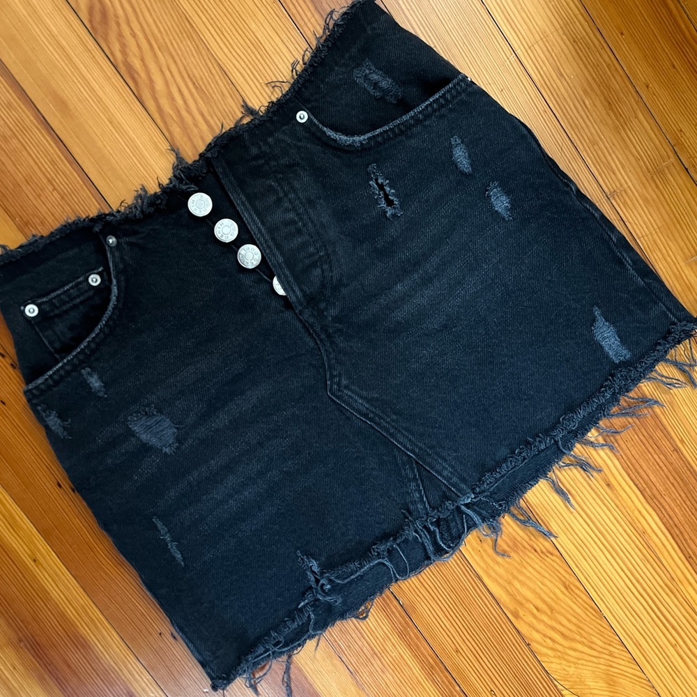 BDG (Urban Outfitters) - Distressed Black Skirt